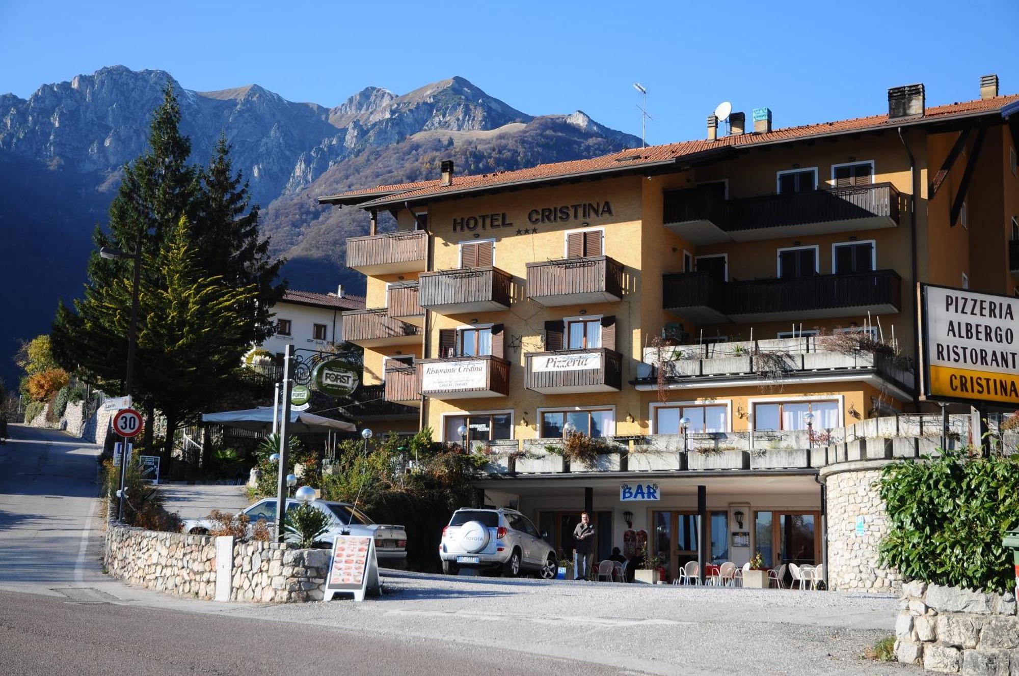 Hotel Cristina Tenno Extérieur photo