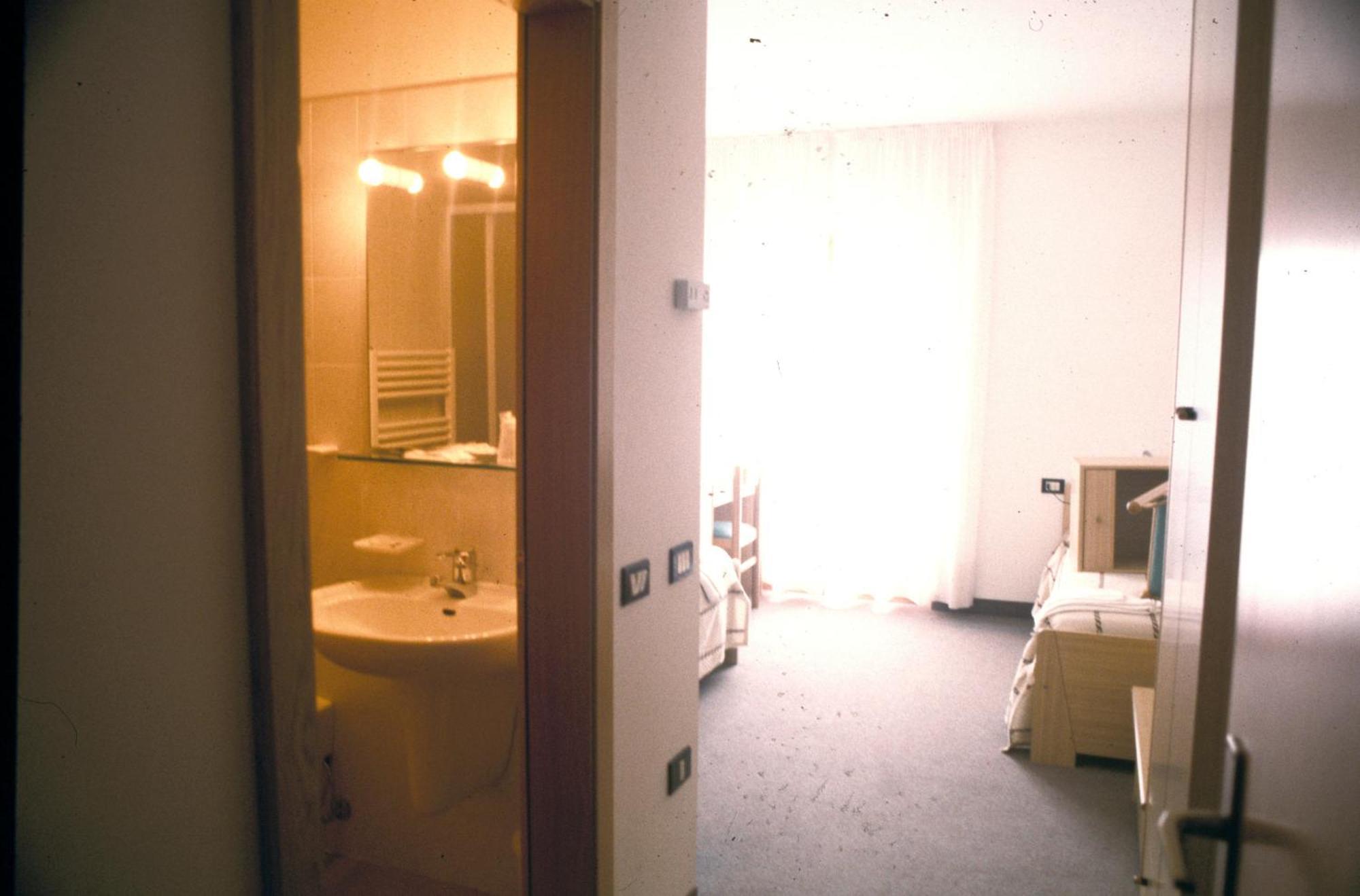 Hotel Cristina Tenno Extérieur photo